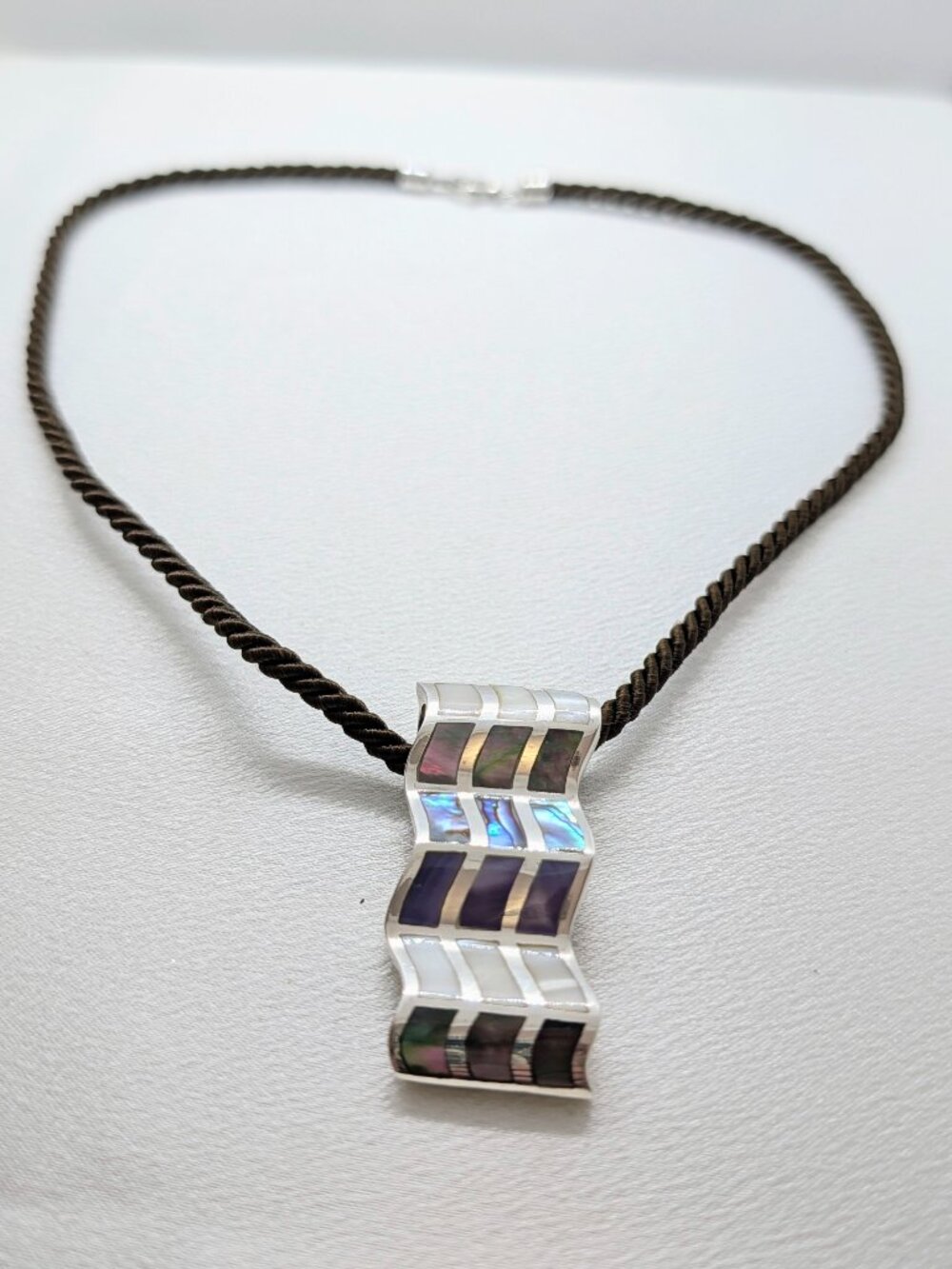 3 HOSTS PICKED NEW Faux Mother of Pearl and Abalone Geometric Pendant Necklace